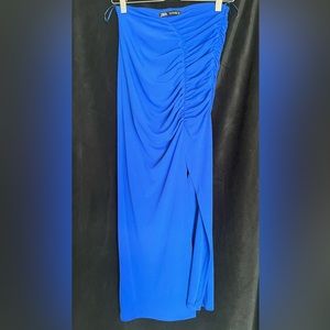 Zara Blue Midi Skirt Ruched with Side Slit Size S